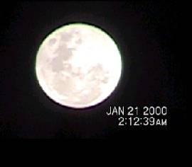 0h12: a Lua est comeando a entrar na zona de penumbra da Terra