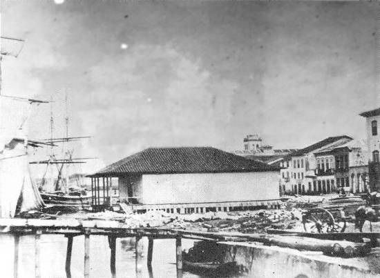 A Banca, em foto de 1865, atual Praa Azevedo Jnior