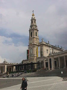 O santuário no dia 11/5, em imagem da webcam do site Fátima Virtual