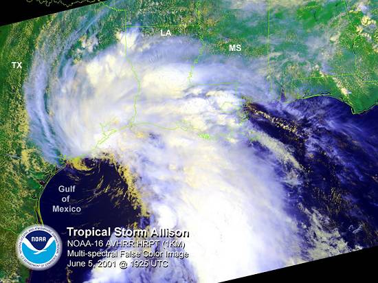 Tormenta tropical Allison, no Golfo do México, em 6/2001. Foto: NOAA