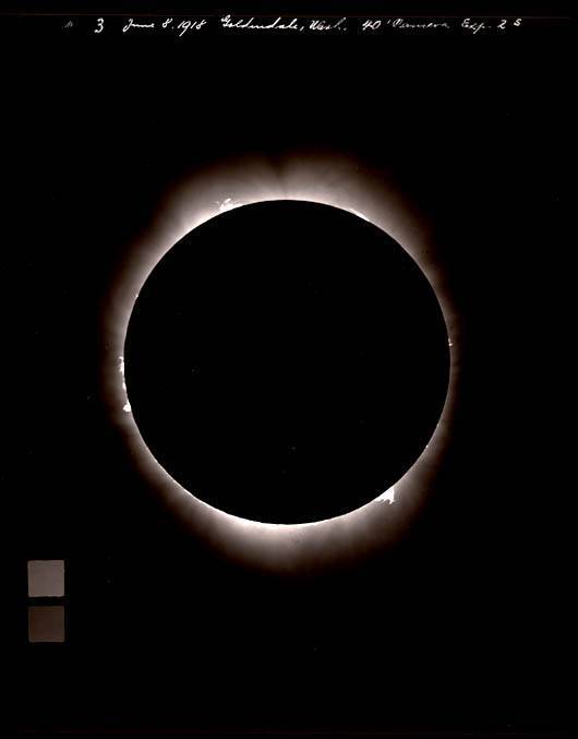 Foto do eclipse de 8/6/1918, no museu Exploratorium
