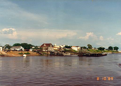 Porto de Itacoatiara, visto do rio Amazonas, em 1989