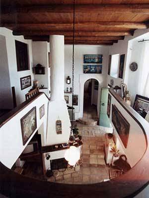 Interior de uma casa grega:  venda por US$ 260 mil, no Monte Plion