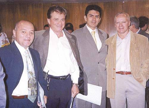 O arquiteto Oscar Capelache Jr., os empresrios Rogrio Borges e Loureno Lopes (da Real) e Fernando Miranda