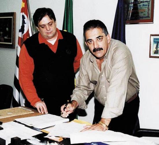 Maduro e o diretor da Guaruj AM, Orivaldo Rampazo. Foto: Soraya Liguori/Cmara Municipal de Guaruj