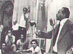 Esmeraldo Tarquinio discursa em uma manifestao pela autonomia poltica de Santos.